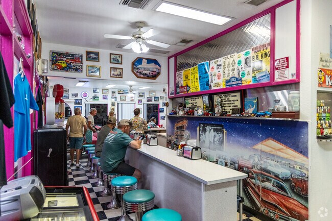 Mr. D'z is a popular go-to for Walnut Creek residents for pizza, milk shakes and more.