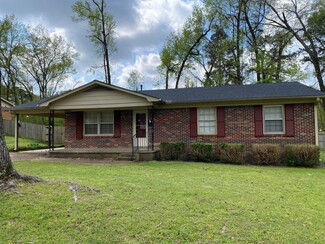 104 Mccool Dr, Jackson, TN 38305