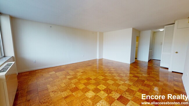 57 Monmouth St unit 714, Brookline, MA 02446 - photo 4