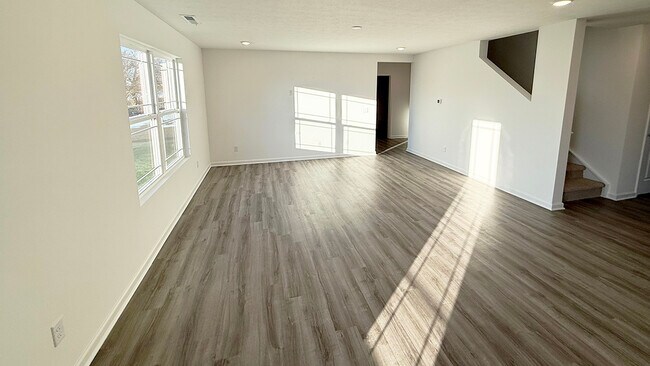 11240 N Greenthread Dr, Monrovia, IN 46157 - photo 6