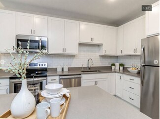 1711 County Rd E, White Bear Lake, MN 55110