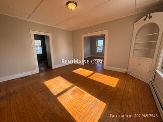 9 Summer St Unit 2, Waterville, ME 04901