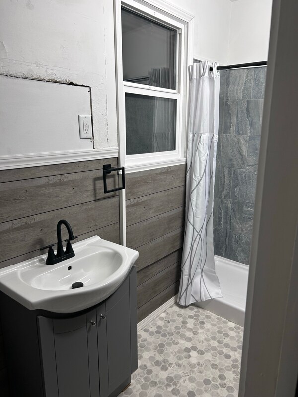 1201 7th Ave unit 3, Rock Island, IL 61201 - photo 7