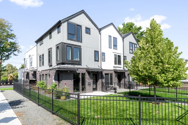 1401 Yates St, Denver, CO 80204 - photo 2