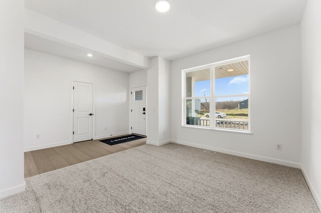 1040 Ashbury Ln NE, Hanover, MN 55341 - photo 4