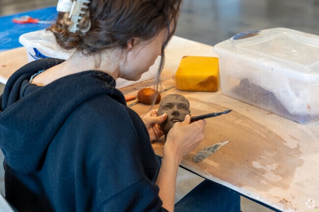 Englewood Arts has visiting artists, classes & galleries that locals visit throughout the year.