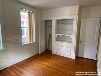 15 Barrows St Unit 13, Boston, MA 02134