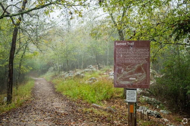 Downtown Hot Springs features 26 miles of trails in the National Park.