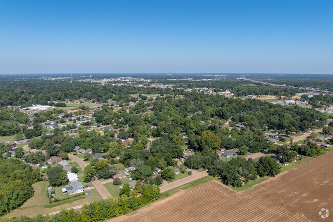Airview Terrace is a quite suburb in the Alexandria area.