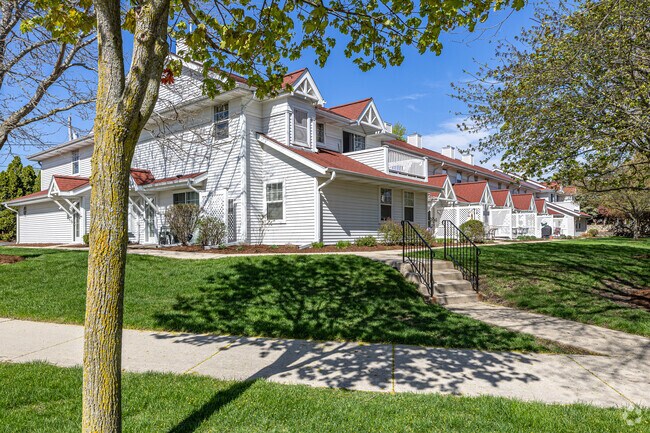 There are beautiful condos to be found in Cudahy.
