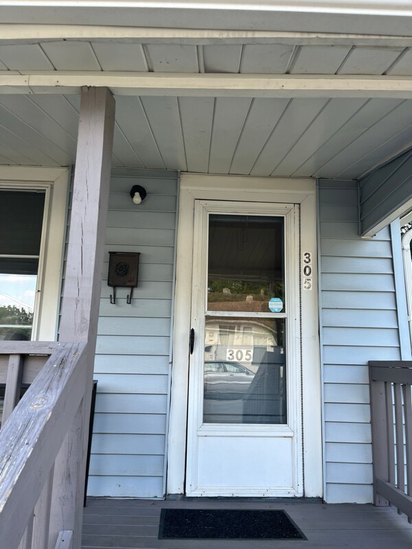 305-10 1/2 10 1 2 St NW, Charlottesville, VA 22903