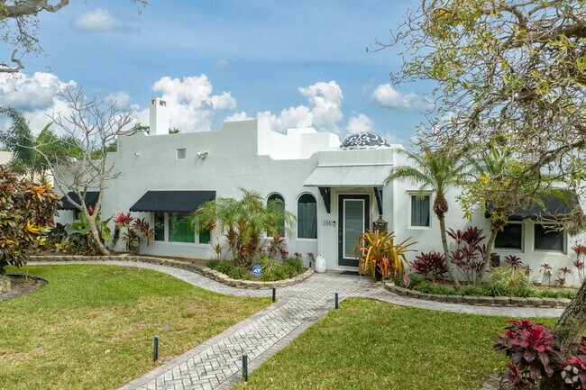 Downtown Pompano offers plenty of single family homes.