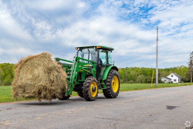 Weston’s blend of suburban & rural living allows residents to spread out on spacious lots.