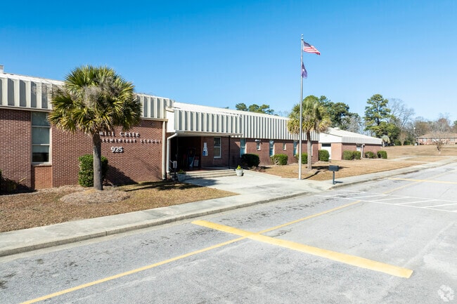 Mill Creek Elementary School	offers children a great start to their academic life.