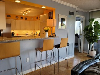 5225 Pooks Hill Rd Unit 828S, Bethesda, MD 20814
