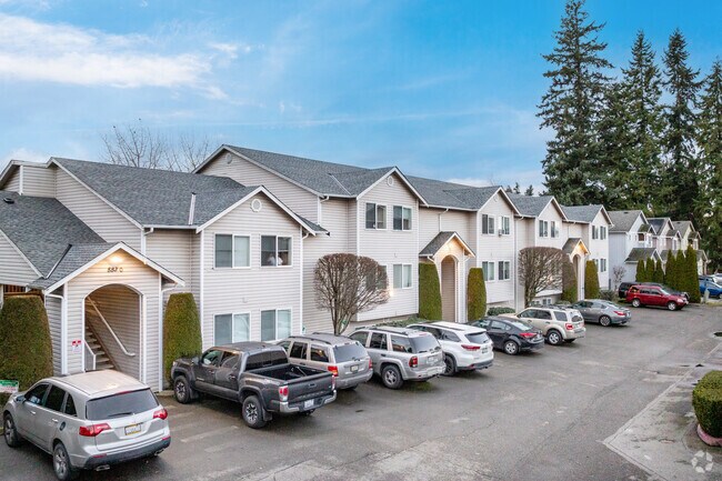 Condos and townhomes are common in Everett's Cascade View neighborhood.