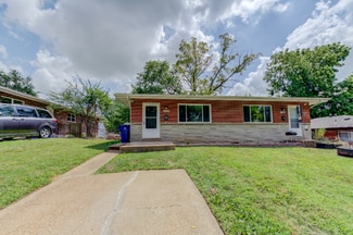 4063 Esseldale Dr Unit 4063, Saint Ann, MO 63074