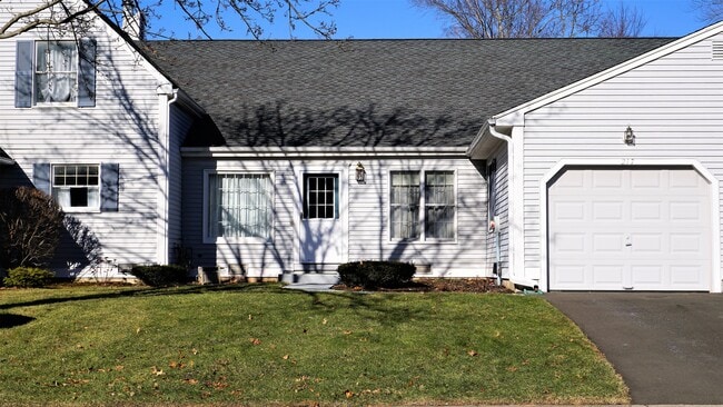 217 Deer Run Trail unit 217, Manchester, CT 06042 - photo 2