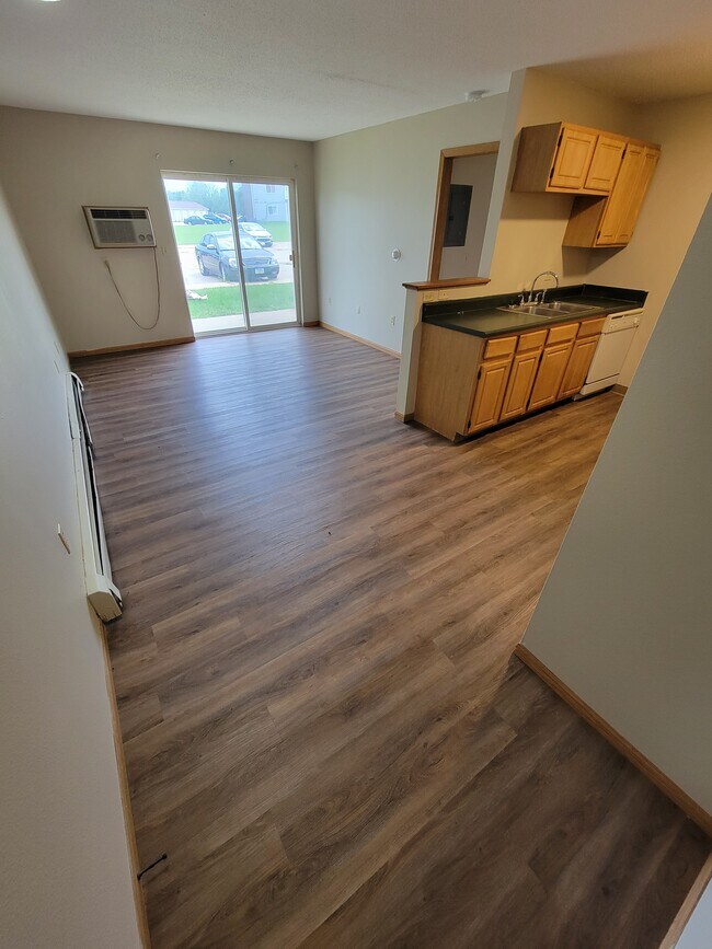 The Meadows Apartments, Oelwein, IA 50662 - photo 5