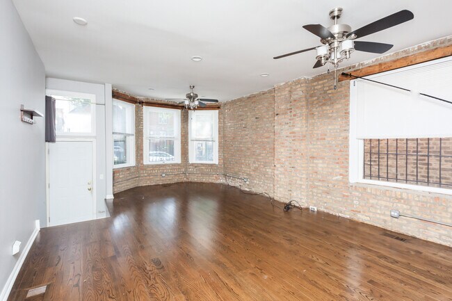 2348 W Moffat St unit 2R, Chicago, IL 60647 - photo 2