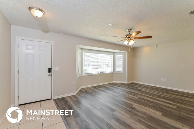 1870 Tigerwood Ct, Orlando, FL 32818 - photo 4