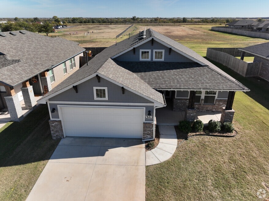 13412 Grass Plain Ave, Yukon, OK 73099 - photo 2