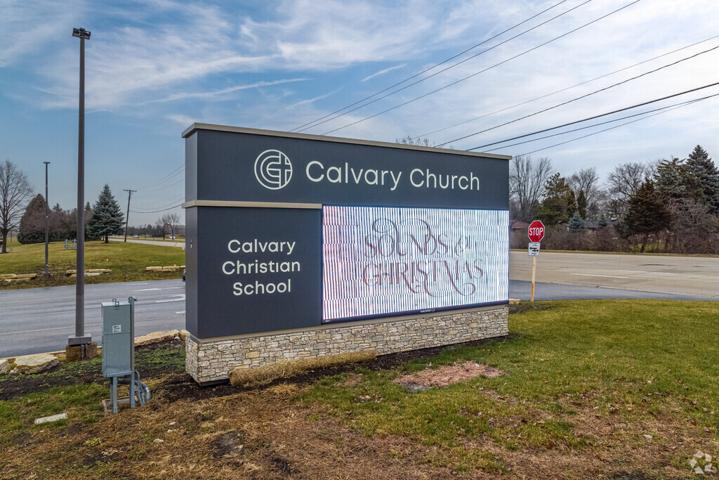 Calvary Christian School is a private, Christian school located in Naperville, IL.