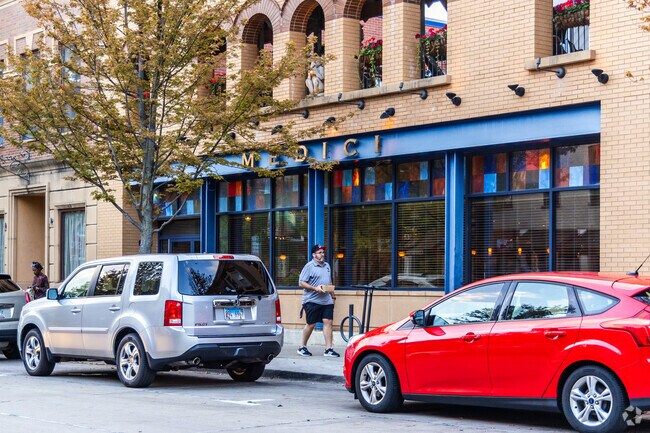Broadway-Fell Corridor residents love to get a meal at Medici.