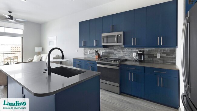 1215 Sawyer St unit 532, Houston, TX 77007 - photo 4