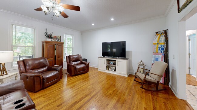 313 Dingler Rd, Moreland, GA 30259 - photo 2