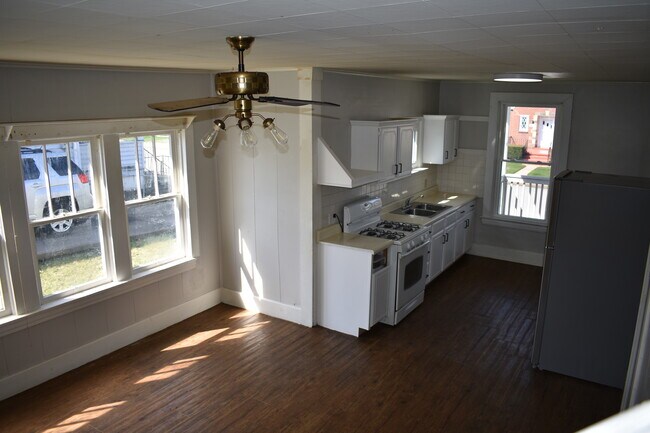 2005 Mclean St, Aliquippa, PA 15001 - photo 5