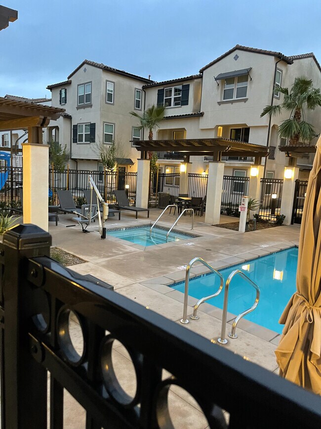 2322 Columba Glen, Escondido, CA 92025