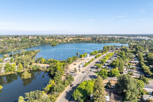 Nature lovers will love living in Kutras.