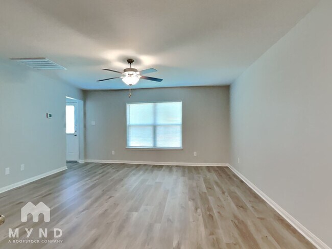 8422 Rayburn Rd, Cove, TX 77523 - photo 6