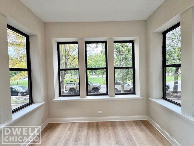 2325 N Kedzie Blvd unit 2, Chicago, IL 60647 - photo 3