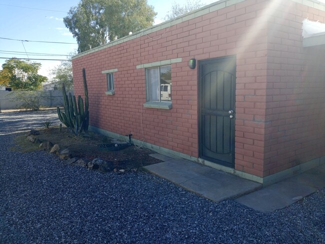 244 N Westmoreland Ave, Tucson, AZ 85745 - photo 3