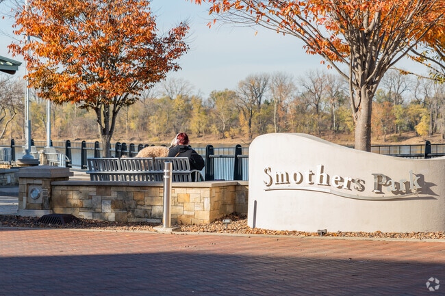 There are multiple public parks along the Ohio River that you can enjoy.