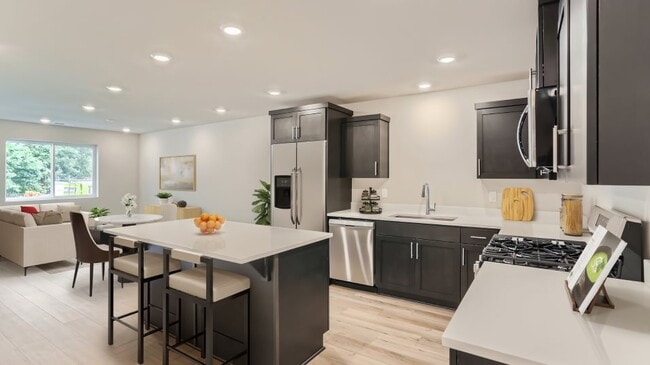 825 Sifuentez Ct, Woodburn, OR 97071 - photo 4