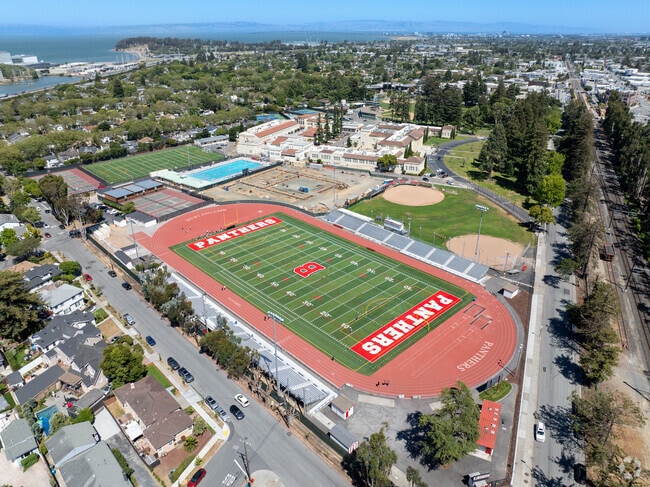 Burlingame High School serves the Burlingame Gardens community.