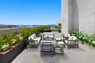 2783-2801 Francis Ave, Los Angeles, CA 90005