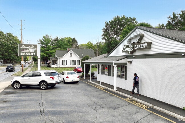 Long's Bakery is a well-known and beloved bakery located near Homecroft.