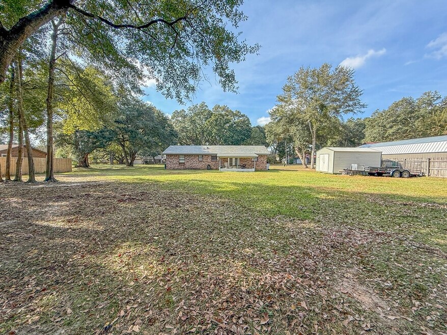 5240 Admiral Halsey Rd, Milton, FL 32583 - photo 1