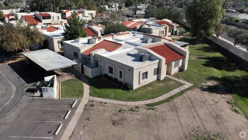 3207 W Loma Ln unit 5, Phoenix, AZ 85051 - photo 2