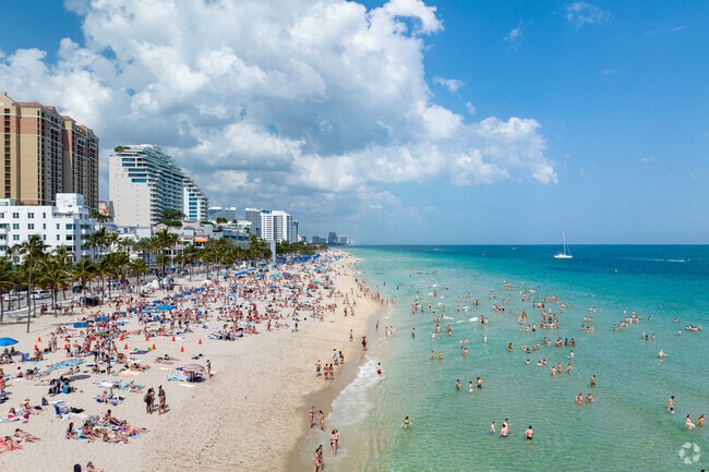 Fort Lauderdale has 9 miles of Atlantic oceanfront, ideal for beach lovers and coastal living.