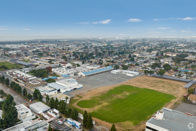 Students have ample room for excercise at Chula Vista Middle School.