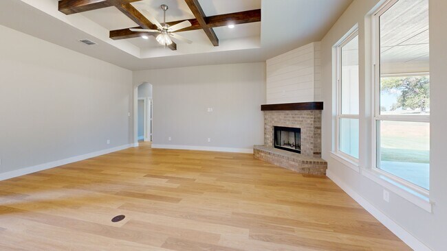 1005 Ronnie Ct, Springtown, TX 76082 - photo 3