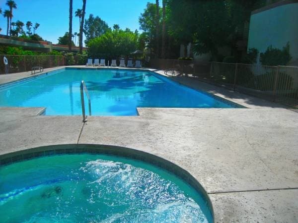 Park Apartments, Palm Springs, CA 92264 - photo 7