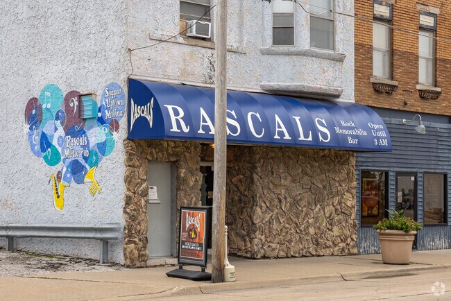Rascals Rock Memoribila Bar in Uptown Moline serves frosty beers and drink specials.
