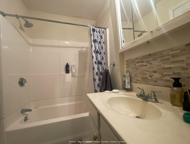 1054 Cambridge St unit 6-4F, Cambridge, MA 02139 - photo 4