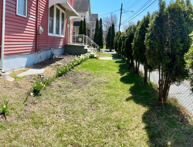 34 Franklin St unit 1, Port Jervis, NY 12771 - photo 3